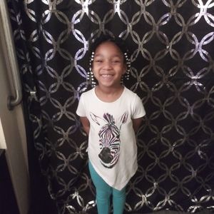 Meet your Posher, Laniya